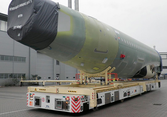 Foto DTA en la cima de la ingeniería mundial de la mano de Dassault Systèmes SOLIDWORKS.